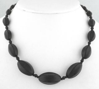 1880s - Antique / Victorian Whitby Jet Beads Mourning Necklace