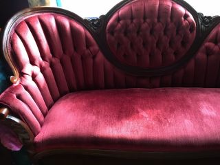 Victorian Style Couch Cameo Parlor Sofa Burgundy Velvet 3
