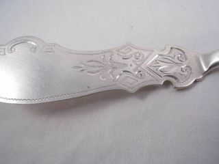 COIN SILVER STRAWBERRY PATTERN MASTER BUTTER KNIFE BRITE CUT NOT STERLING 5