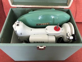 Vintage Singer Sewing Machine 221 221K FeatherWeight Portable White With Case 11
