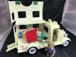Calico Criters Sylvanian Families Ambulance Vehicle Htf Complete W/extras