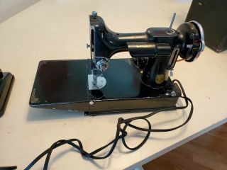 Vintage 1936 Singer Featherweight Sewing Machine Fancy Scroll w Case 3