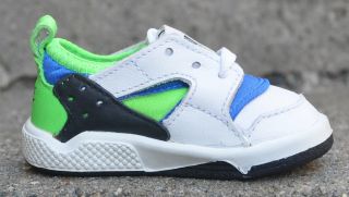 Baby Nike Huarache White / Royal / Scream Green (Size 2.  5) DS OG 2