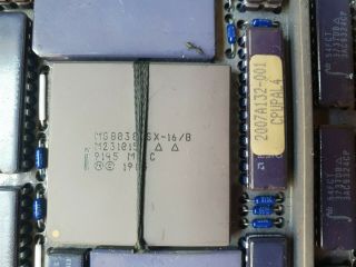 Vintage Ceramic CPU Intel MG80387SX MG80386 - 16 /B MG82370 - 16 /B on the board 4