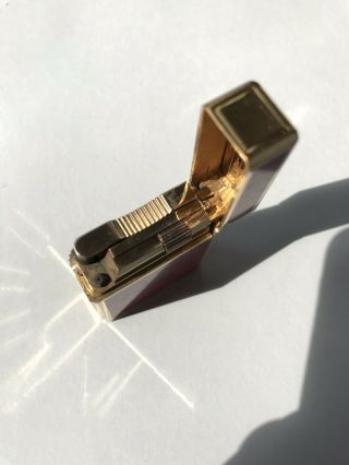 Vintage St Dupont lighter - Gold Plated With Red Laque De Chine 3
