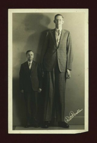 Robert Wadlow Vintage Autographed Photo - Tallest Human Ever (d - 1940)