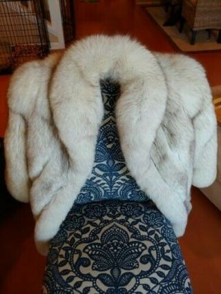 Bill Blass Furs Women ' s Vintage Fox Fur Coat - Flawless Exterior 3