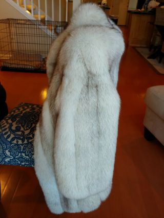Bill Blass Furs Women ' s Vintage Fox Fur Coat - Flawless Exterior 5