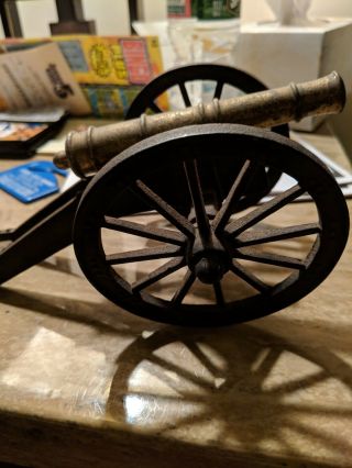 Moving Wk Vintage Mini Rare 591 Cast Iron And Brass Cannon Military 8x4.  5