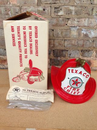 Vintage Park Plastics Texaco Oil Co.  Fire Chief Hat Helmet -