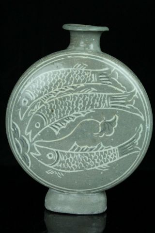 Jun098 Korean Goryeo Celadon Porcelain Bottle Triple Fish Black&white Inlay
