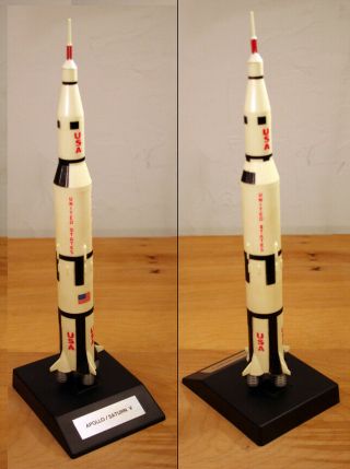 Vintage Kennedy Space Center Pennant & Model Saturn V Rocket 5