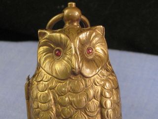 ANTIQUE VICTORIAN BRASS FIGURAL OWL DOUBLE SOVEREIGN CASE COIN HOLDER MONEY BOX 2