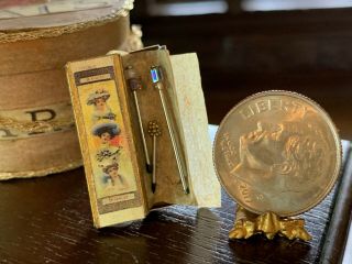 Artisan Miniature Dollhouse Vintage Susan Harmon Victorian Ladies Boxed Hat Pins 3