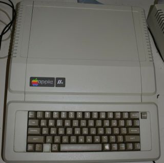 Vintage Apple Iie Computer With Monitor,  Hard Drive,  Peripherals & Stand Look