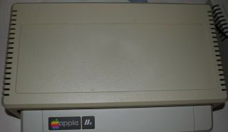 Vintage APPLE IIe Computer with Monitor,  Hard Drive,  Peripherals & Stand LOOK 6