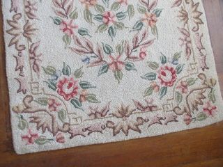 Vintage Latch Hook Area Rug 33 " X 54 " Beige Floral Design Nicely Done No Issues