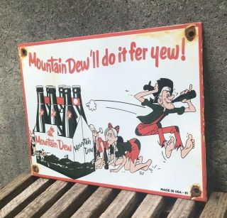 VINTAGE MOUNTAIN DEW PORCELAIN SIGN,  SODA POP,  GAS STATION,  FOUNTAIN DATED 1961 3
