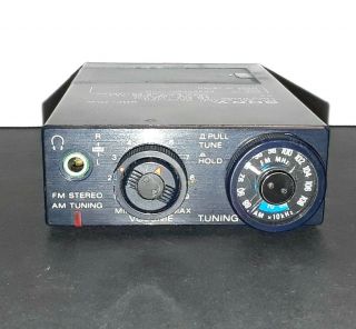 Sony Walkman SRF - 70W FM Stereo AM Radio Receiver w/ Case Vintage AM/FM Rare 4