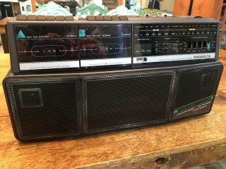 Vintage Magnavox D8300 AM/FM Radio Dual Deck Cassette Ghetto Blaster Boombox 2