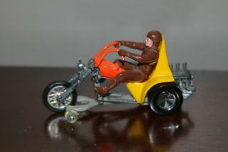 Hot Wheels RRRumblers Squealer motorcycle yellow orange brown driver vintage 3