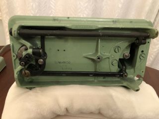 Vintage Singer 185J Sewing Machine Green - Made in Canada 6