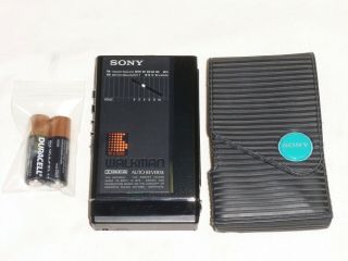 Vintage Sony Walkman Metal Wm - F100 Iii Am/fm Radio Cassette Player W/case