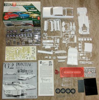 57 year old AMT 1962 Pontiac Bonneville 3in1 customizing kit - - 2