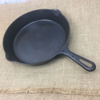 Vintage Cast Iron Griswold 704 8 Skillet/frying Pan Erie Pa Cook Dinner Pan