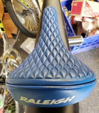 Vintage Bmx Raleigh Rampar Seat Blue With Guts