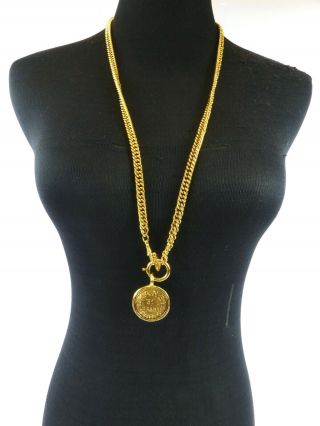 r1327 Auth CHANEL Vintage 31 Rue Cambon CC Medallion Gold Plated Chain Necklace 2