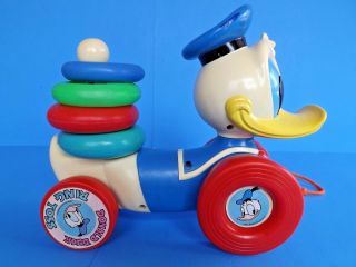 Disney Donald Duck Pull Toy & Ring Toss Game Rolls W/quacking Sounds Vtg - 1980