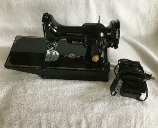 Vintage Featherweight Singer Sewing Machine Great W/foot Pedal No Case