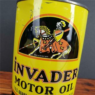 Vintage 1 qt.  NOS INVADER Motor Oil Can FULL METAL Gas station sign 2