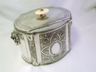 LARGE VICTORIAN SILVER PLATED BISCUIT BOX / BISCUIT BARREL 1880 ' S LION HANDLES 5