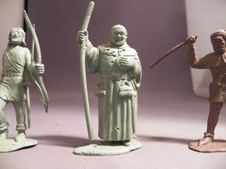 Marx 60mm Robin Hood Friar Tuck and Two Merry Men 3