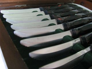 VINTAGE - SET OF 8 CUTCO 1759 STEAK KNIVES IN WOOD DISPLAY BOX - 3