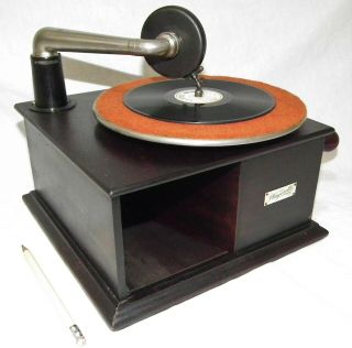 Rare Playerette Small Portable 78 Rpm Phonograph Gramophone Record Player