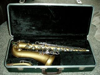 Vintage Selmer Bundy Saxophone,  W/ Case Mouthpiece Strap Reeds & More,  516606