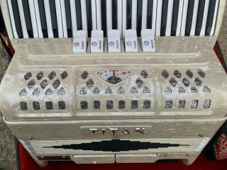 Vintage Titan Titano Pearl White Accordion Italy Fancy RARE ESTATE FIND 4