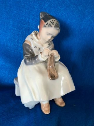 Vtg Royal Copenhagen Porcelain Figurine Amager Girl Knitting Sewing,  1314