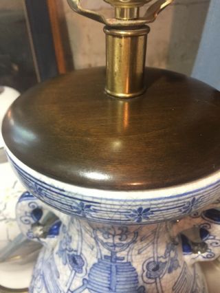 Vtg Asian Frederick Cooper Blue & WhIte Jar Crackle Lamp Foo Dog Handles 7