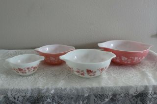 VINTAGE PYREX PINK GOOSEBERRY CINDERELLA MIXING / NESTING BOWL SET EUC 2