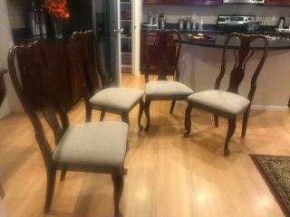 Classic style 4 dining Chairs like.  Solid wood. 2