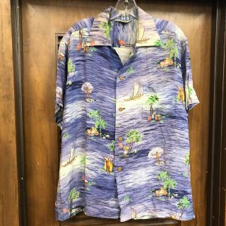 Vintage 1950’s “iolani” Tropical Pattern Crepe Hawaiian Shirt - Large