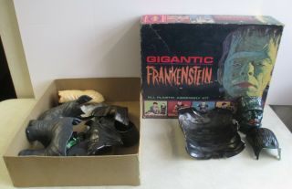 Vintage 1984 Aurora Plastics Gigantic Frankenstein Assembly Model Kit
