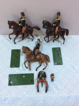 3 X Vintage Lead Toy Soldiers And Horses For Spares (19)