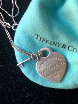 Vintage “return To Tiffany & Co” Heart And Key 925 Sterling Necklace