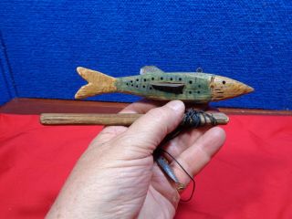 Antique Fishing Decoy Lure Folk Art Carved Wood Fish Spearing 11