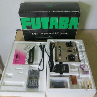 Vintage Futaba Fp 4fn Transmitter R/c System 4 Channel 72.  320 Control